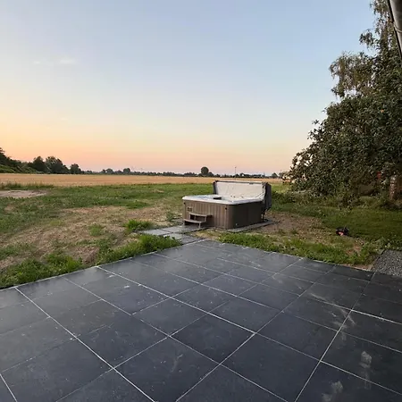 Uitrusten In De Bij Zutphen * Brummen